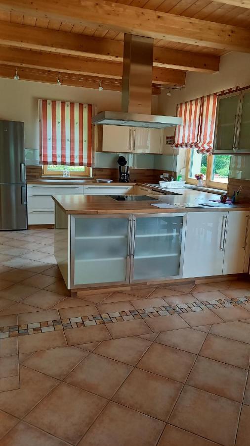 Ferienhaus Manuela Velden am Woerthersee Ngoại thất bức ảnh