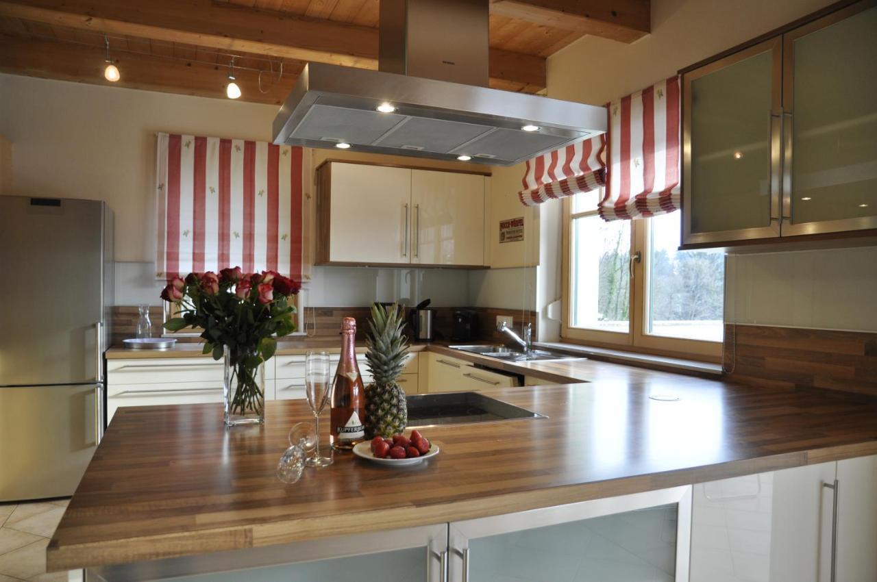 Ferienhaus Manuela Velden am Woerthersee Ngoại thất bức ảnh