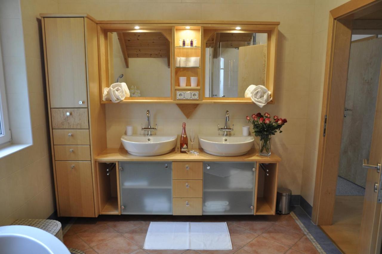 Ferienhaus Manuela Velden am Woerthersee Ngoại thất bức ảnh